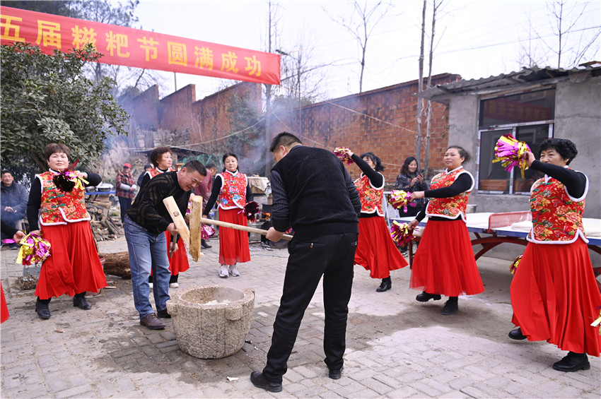 信阳市新县：腊月糍粑香 乡村年味浓