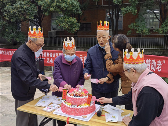 信阳市浉河区：养老“心”篇章 夕阳别样红