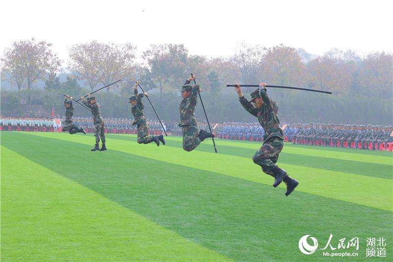 【与军运同行】【最新消息】“武汉军运杯”大学生军体拳挑战赛决赛举行