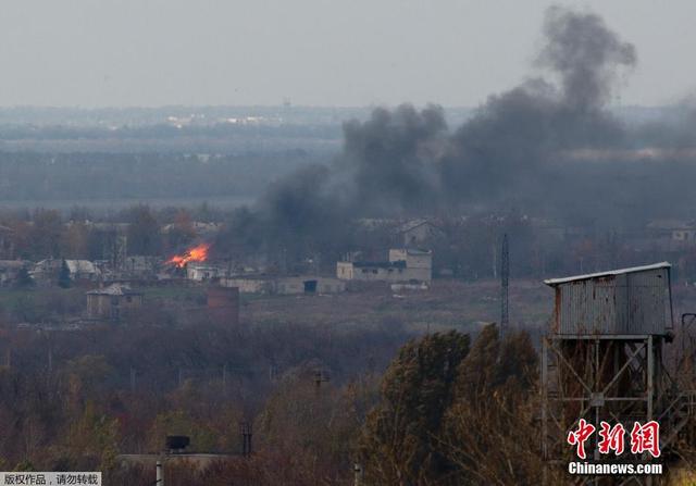 乌东部发生大爆炸 数公里外建筑玻璃被震碎(组图)