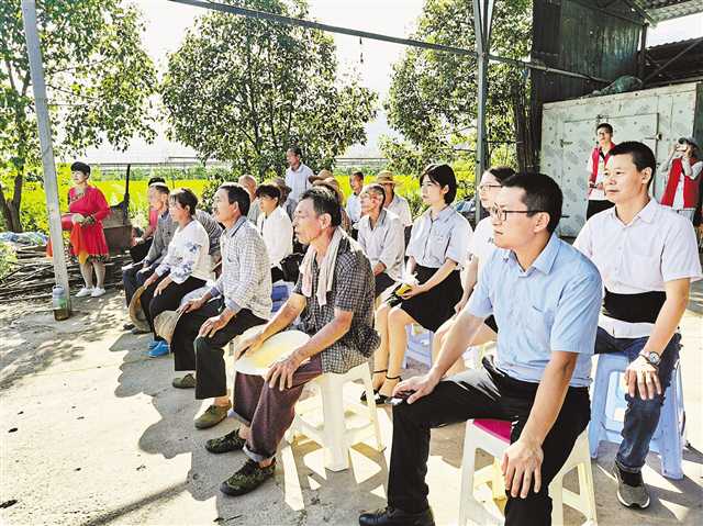 【头条】重庆多形式宣讲《习近平谈治国理政》第三卷