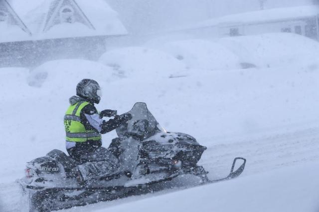 美国遭遇暴风雪袭击 已造成至少17人死亡(图)