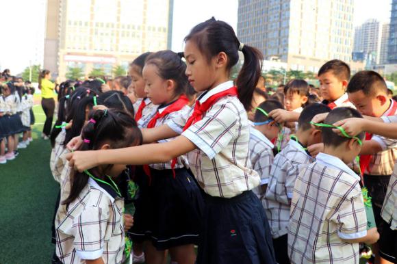 【B】【开学典礼】南宁市逸夫小学贤宾校区举办新时代好少年主题活动