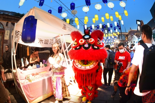 “美好沈阳DOU起来”“盛京夜太美”夜市美食之旅