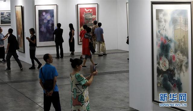 “全球水墨画大展”在香港举行