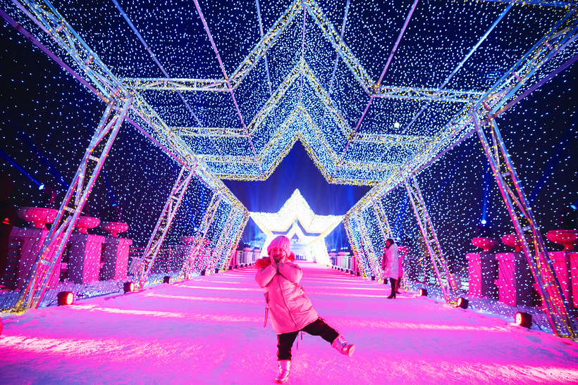 长春世界雕塑园巨型雪雕《天乐迎晨——飞天》完工