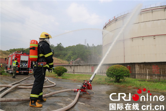 已过审【区县联动】【涪陵】涪陵开展化工企业灭火救援实战演练