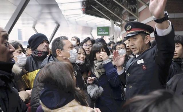 日本东京站发售百年纪念交通卡引混乱