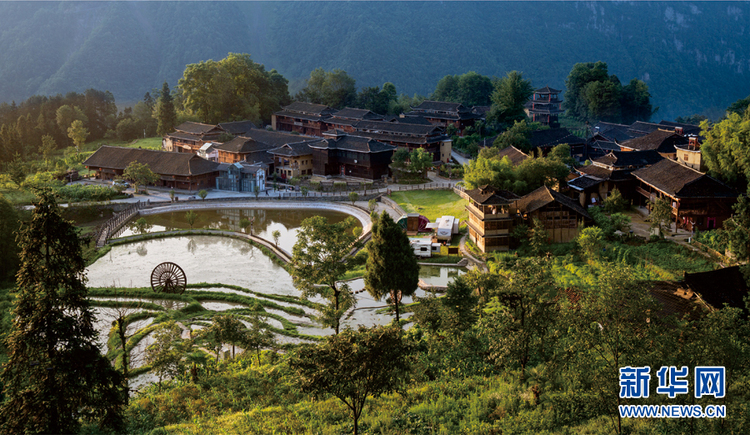 让风景变“钱景” 一个武陵山贫困县的旅游脱贫路