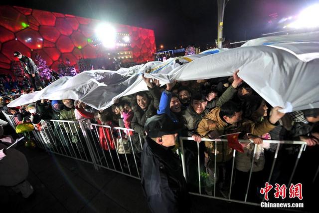 北京新年倒计时 奥运健儿齐聚鸟巢助力申冬奥