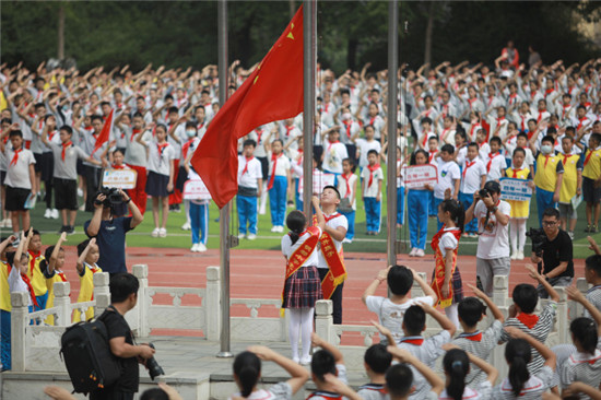 辽宁“开学第一天”：大中小学校花样开启新学期