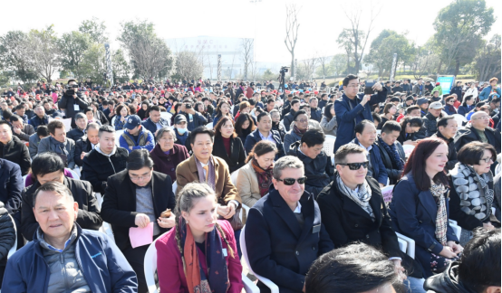 （供稿 文体列表 三吴大地镇江 移动版）第十六届中国·扬中河豚文化节正式开幕