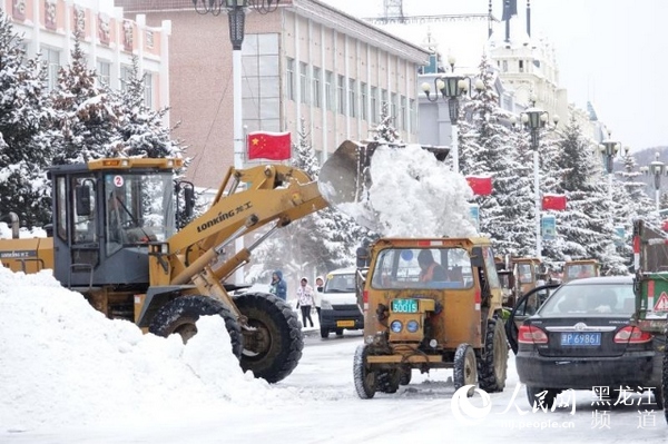 大兴安岭塔河县全力开展大规模清扫冰雪工作