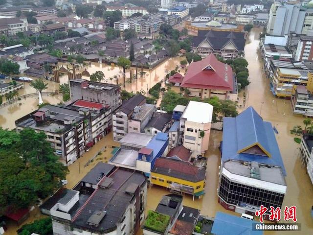 马来西亚遭遇45年来最严重洪水