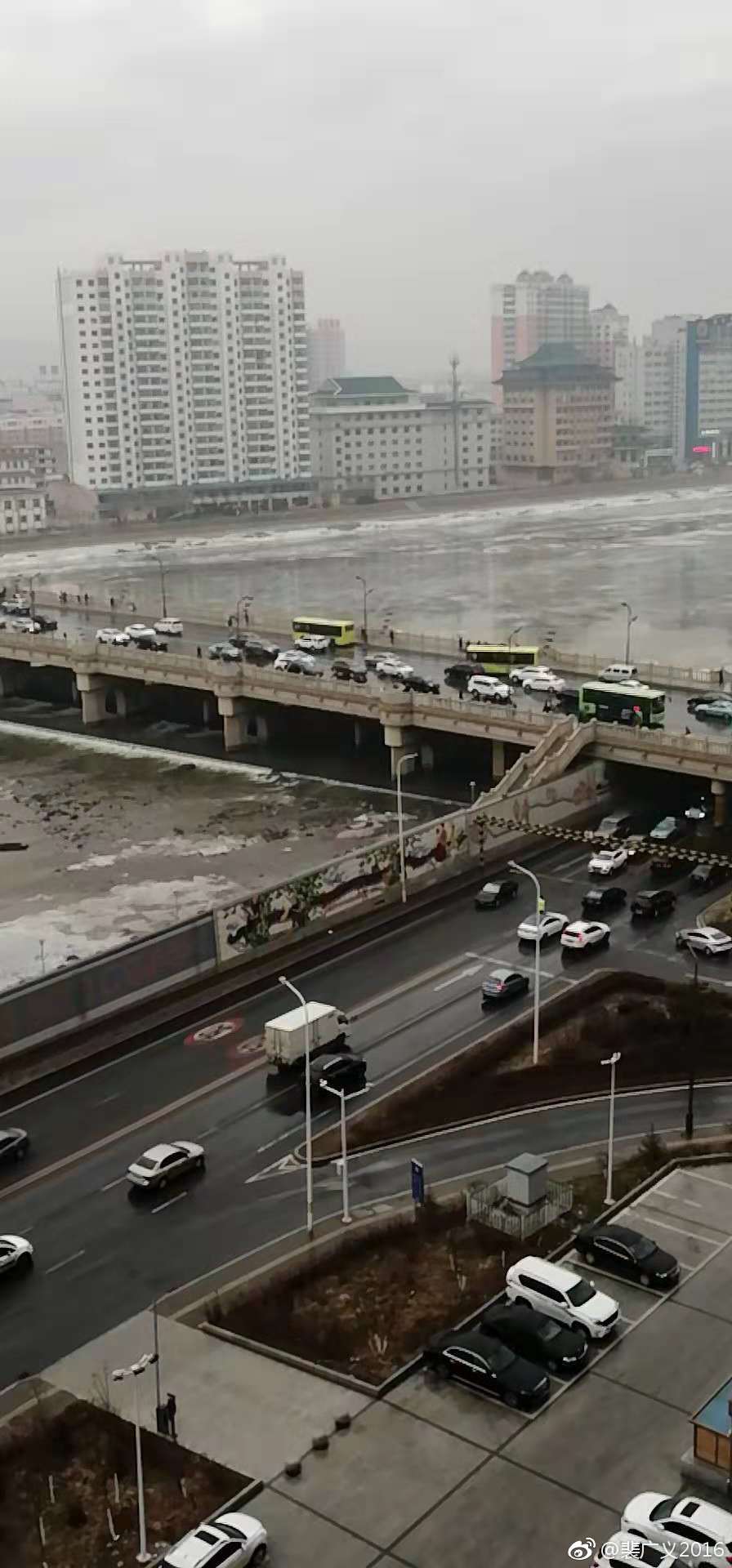 延吉市下冰雨 公交停运机场关闭