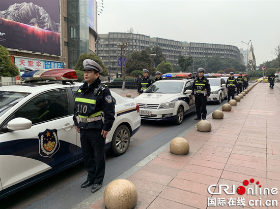 【CRI专稿 列表】重庆沙坪坝区快处队风雨无阻 大街小巷移动办公