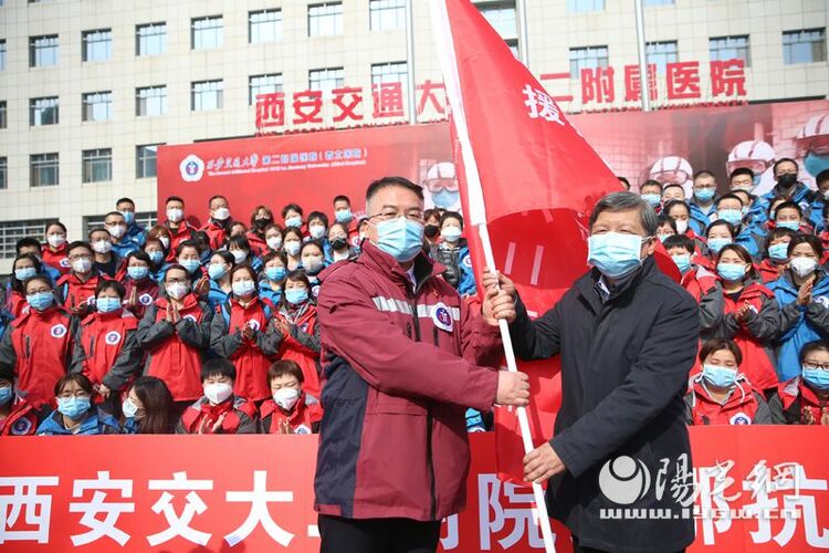 西安交大二附院医学生：要像老师一样担当使命