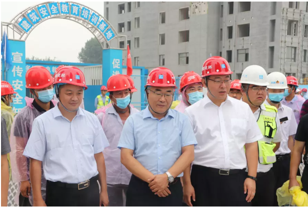 【B】河南“质量月”专项活动观摩会在中建二局岳岗安置房项目举行