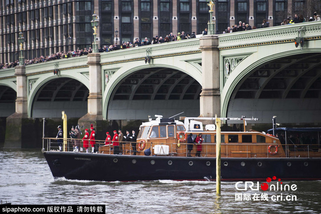 英国重演“国葬仪式” 纪念丘吉尔逝世50周年