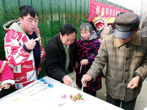 【河南供稿】南阳市宛城区黄台岗镇“画家村”：多彩民俗迎新年