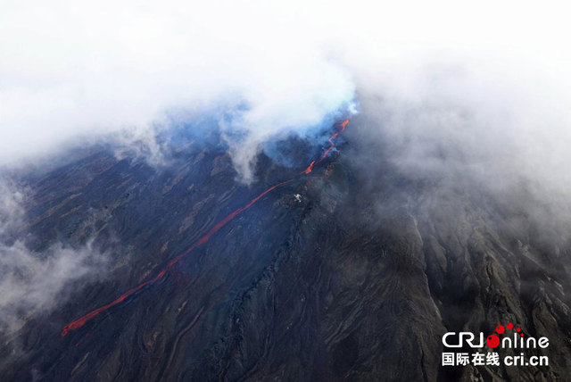 法国富尔奈斯火山喷发 有53万年"活动史"