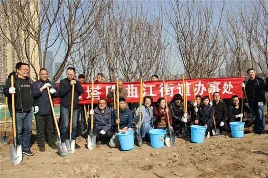 600余人种下1600多棵树 西安雁塔建设绿色家园打造幸福南城