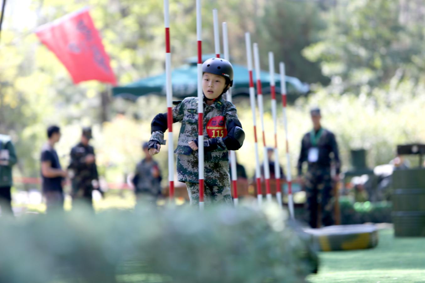 第三届全国国防教育竞技大赛总决赛在山西武乡隆重举行_fororder_13 步枪