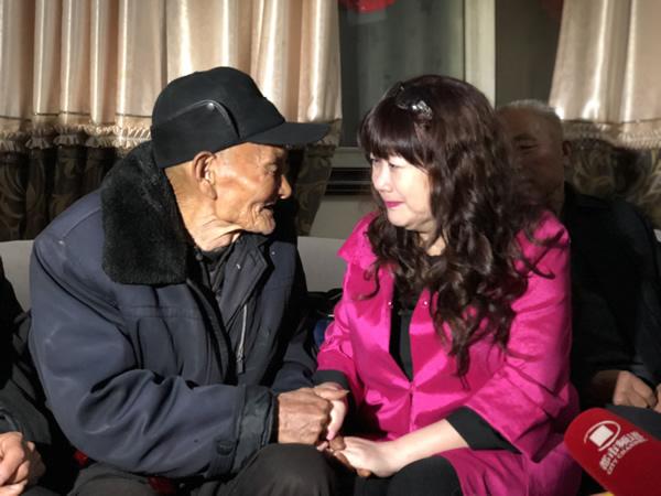 失联70年 赴台老兵女儿代父寻回河南亲人