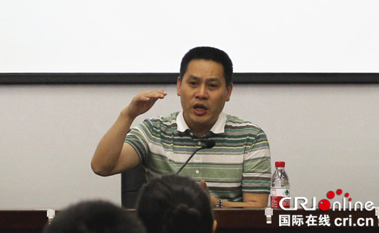 【CRI专稿  列表】重庆奥体中心主任姚宏：发挥奥体职能 助力体育惠民【内容页标题】【庆祝改革开放40周年】重庆奥体中心主任姚宏：发挥奥体职能 助力体育惠民