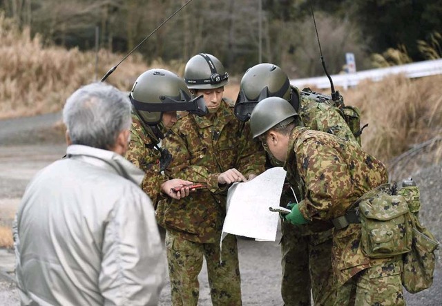 日本海上自卫队直升机坠落 机上3人心肺停止