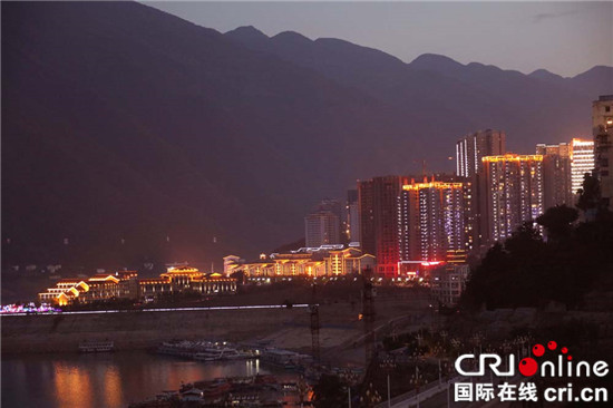 已过审【行游巴渝 图文】重庆巫山旅游县城绚丽夜景