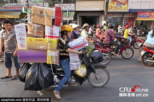 摩托车王国：越南人的日常生活