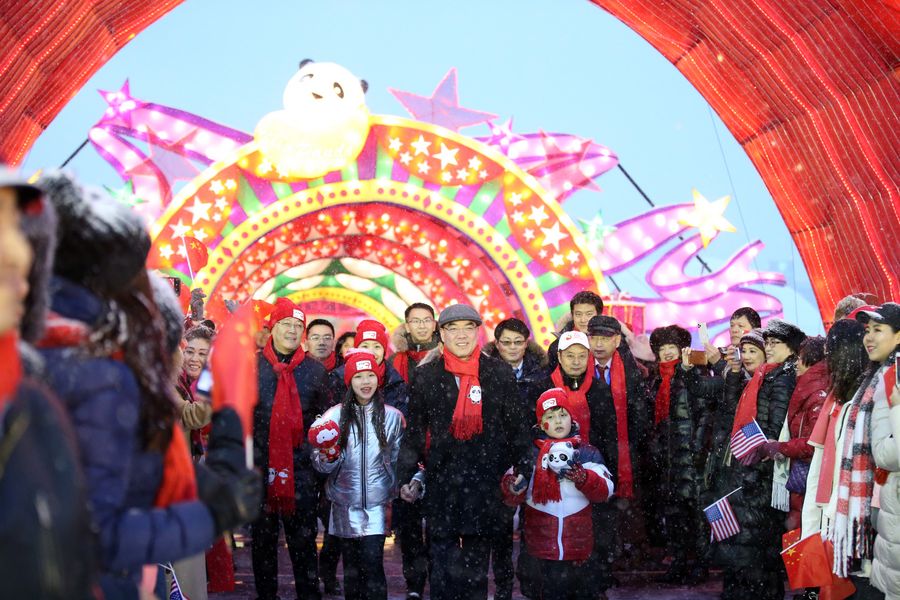 "Ready, set, go!" New York's Chinese community kicks off 2-year countdown to Beijing 2022 with a flash mob