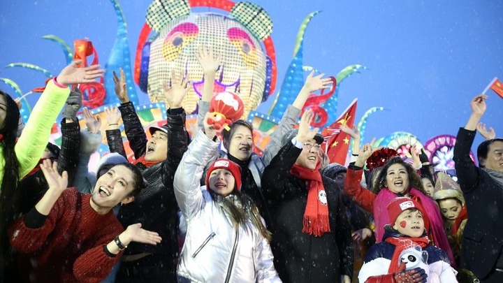 "Ready, set, go!" New York's Chinese community kicks off 2-year countdown to Beijing 2022 with a flash mob