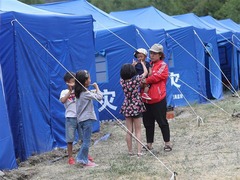 九寨沟地震灾区建起临时安置点(组图)