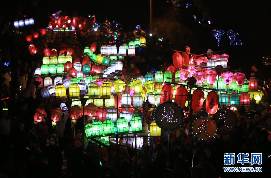 湖南衡阳：民俗火灯祈丰年