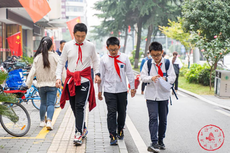 这条3km的街道，多少西安人的青春都离不开它