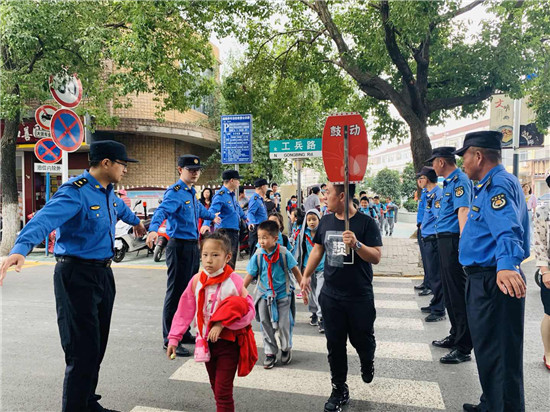 （B 财经列表 三吴大地南京 移动版）以管理促提升 南京雨花台区打造城市治理新生态