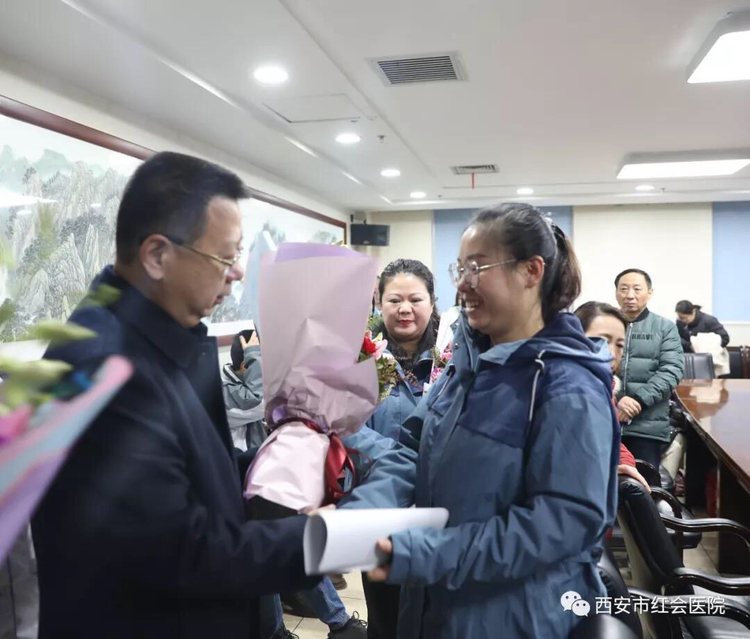 致敬逆行者 | 我们，听从祖国的召唤——记西安市红会医院赴武汉医疗队出征仪式