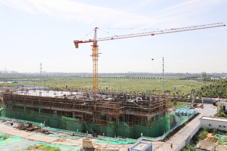 西安航空基地紧抓重点项目建设进度 两所学校建设项目按时按质推进