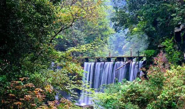 湖北鹤峰牛洞口秘境成旅游新网红