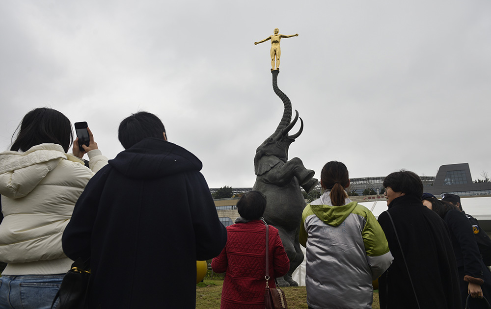 【焦点图】重庆首次公共艺术展在悦来开幕