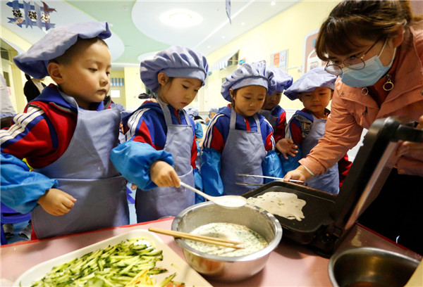 陕西渭南：迎接“世界粮食日” 珍惜粮食从娃娃抓起_fororder_图片9