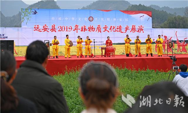 湖北远安：田间地头成非遗展示舞台