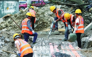 （大交通）贵阳凤凰湾干平路下拉槽 本周全面开挖施工