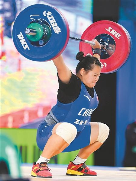 全国女子举重锦标赛暨东京奥运会模拟赛上传捷报 广西女力士夺6金3银