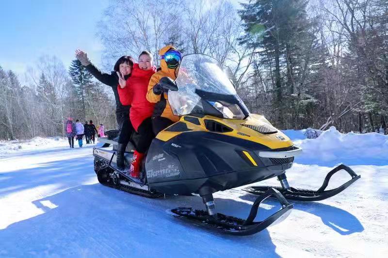 吉林安图老岭雪乡起欢声