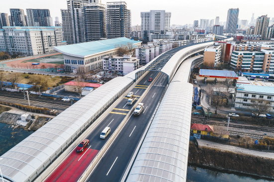 沈阳小北关街“跨铁道桥”通车