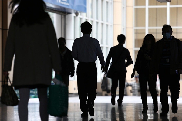 台湾2019年大量解雇人数逾1.5万 制造业为主