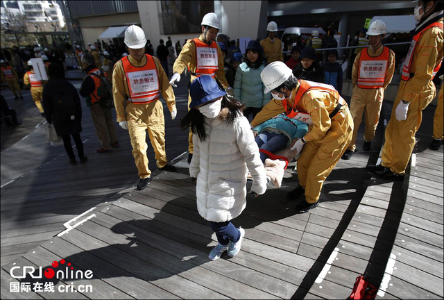 日本举行地震逃生演练 纪念3.11大地震4周年